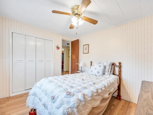 87 Underhill Avenue, Hicksville NY 11801