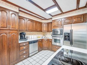 87 Underhill Avenue, Hicksville NY 11801
