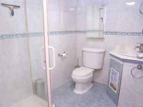 85 Oakland Avenue, Lynbrook NY 11563