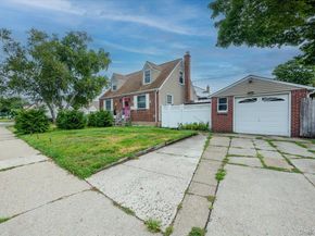 541 Bedford Avenue, Uniondale NY 11553