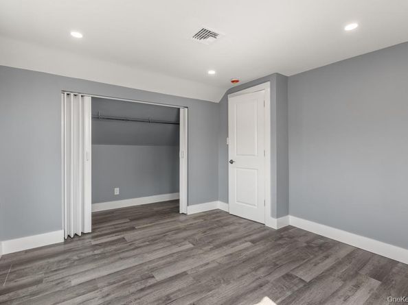 94 Alhambra Road, Massapequa NY 11758