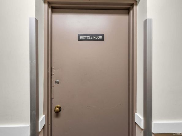 3901 Independence Avenue 4R, Bronx NY 10463