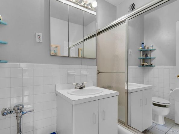 3901 Independence Avenue 4R, Bronx NY 10463