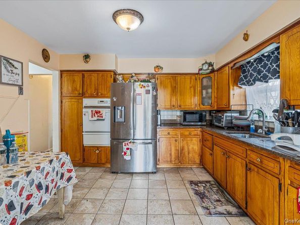 14426 229th Street, Springfield Gardens NY 11413