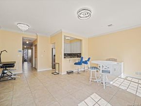 109 Heron Ln Lane 447, Bronx NY 10473