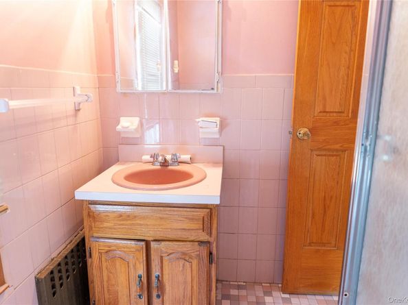 433 S 3rd Avenue, Mount Vernon NY 10550