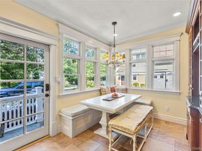 38 Cedar Street, Stony Brook NY 11790