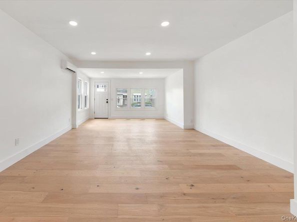 10417 Rosita Road, Ozone Park NY 11417
