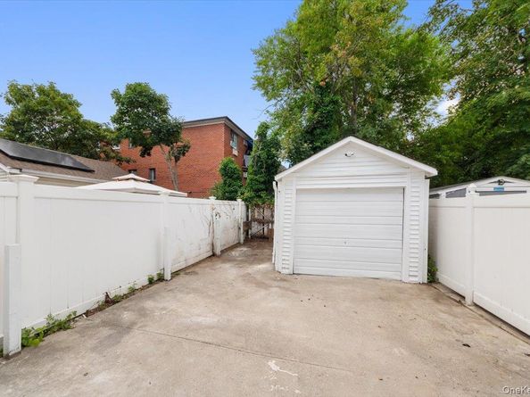 10417 Rosita Road, Ozone Park NY 11417