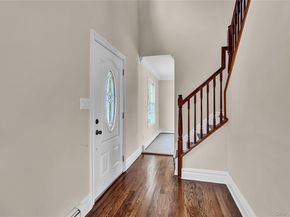695 Montauk Highway, Oakdale NY 11769