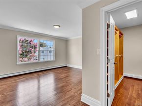695 Montauk Highway, Oakdale NY 11769