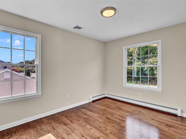 695 Montauk Highway, Oakdale NY 11769