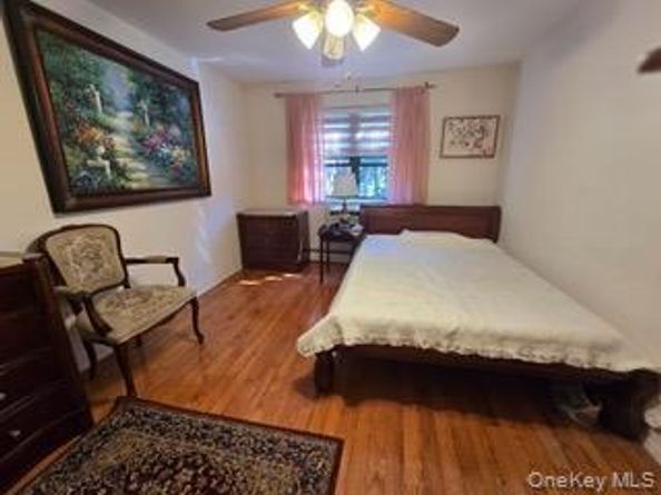 219-27 67 Avenue B, Bayside NY 11364