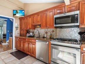 52 Pickwick Drive N, Syosset NY 11791