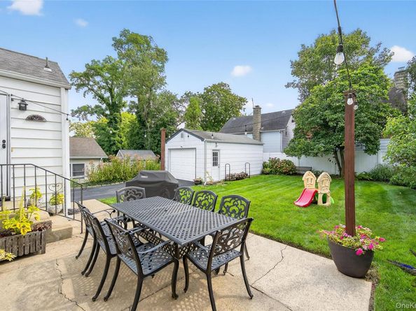 13 Prospect Street, Glen Head NY 11545