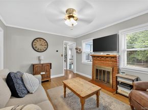 13 Prospect Street, Glen Head NY 11545