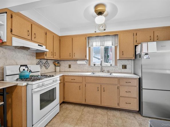 13 Prospect Street, Glen Head NY 11545