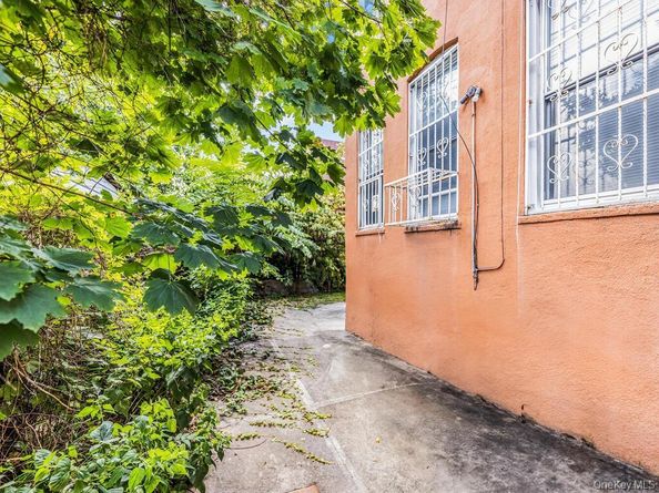 529 E 49th Street, Brooklyn NY 11203