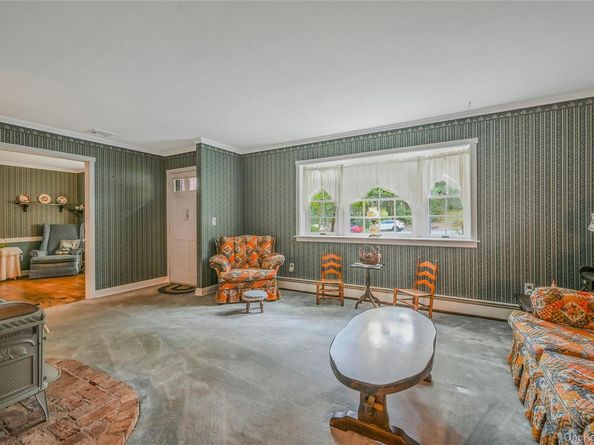 3 Peter Court, Manorville NY 11949