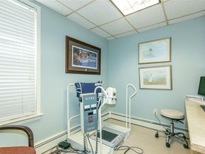 188 W Main Street, Oyster Bay NY 11771