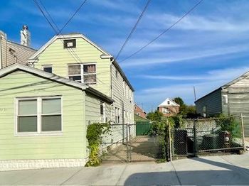 38 31 54th Street