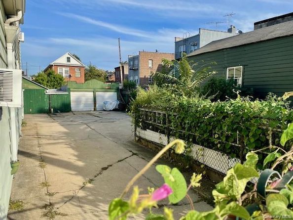 38 31 54th Street, Woodside NY 11377