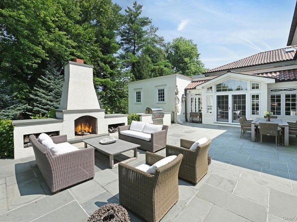 73 Park Drive S, Rye NY 10580
