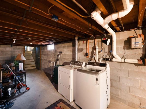 186 Jamaica Avenue, Medford NY 11763