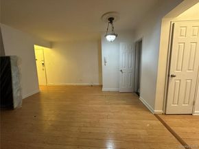 141-60 84th Road 5C, Briarwood NY 11435