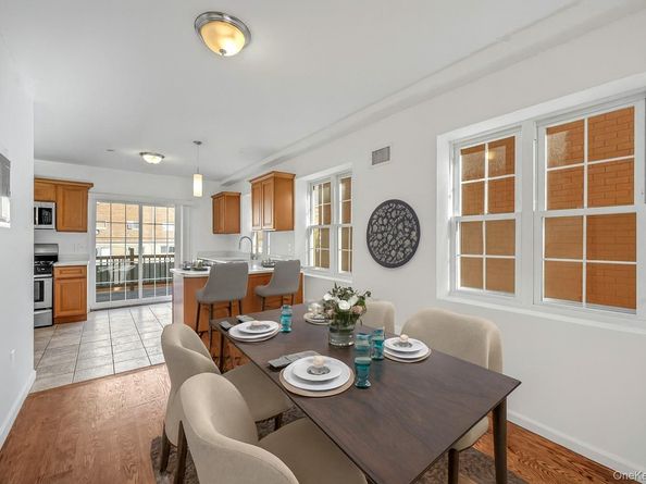 822 Hollywood Avenue, Bronx NY 10465