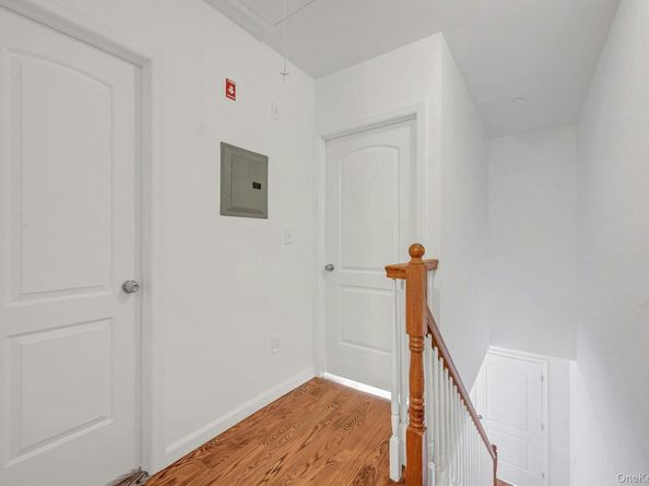 822 Hollywood Avenue, Bronx NY 10465