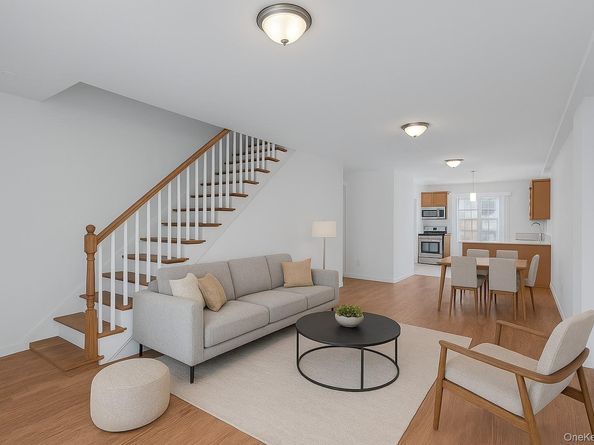 822 Hollywood Avenue, Bronx NY 10465