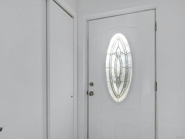 822 Hollywood Avenue, Bronx NY 10465