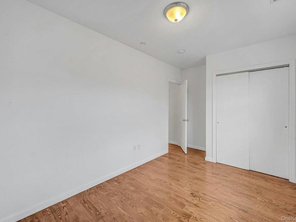 822 Hollywood Avenue, Bronx NY 10465