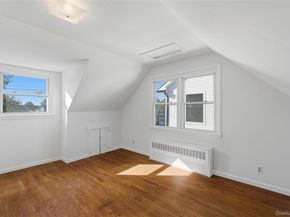 65 Grant Avenue, Albertson NY 11507