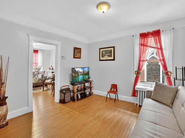 140 Beekman Avenue, Sleepy Hollow NY 10591