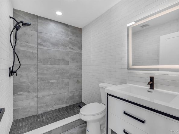 22 Family Lane, Levittown NY 11756