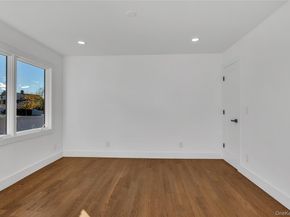 22 Family Lane, Levittown NY 11756