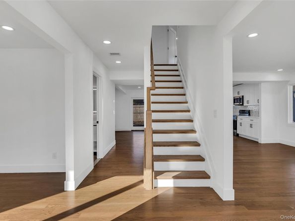 22 Family Lane, Levittown NY 11756