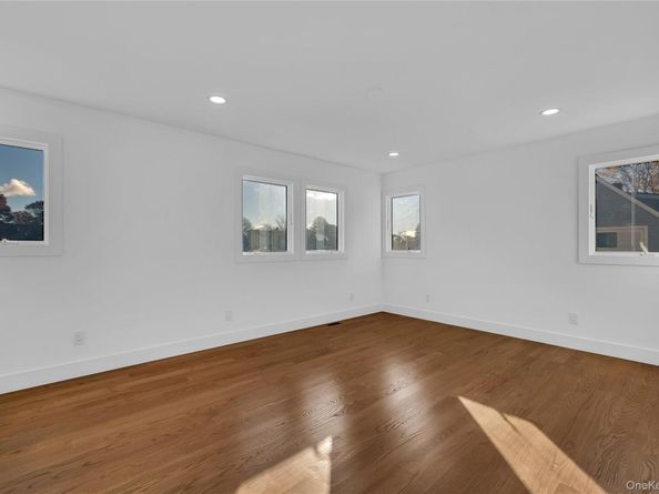 22 Family Lane, Levittown NY 11756