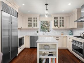 25 Bonnie Way, Larchmont NY 10538