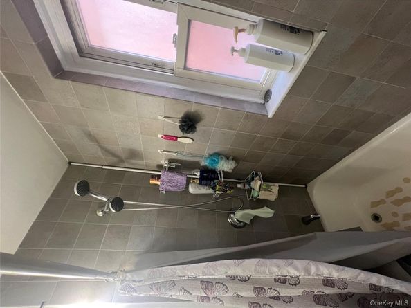 2080 Barnes Avenue 4C, Bronx NY 10462