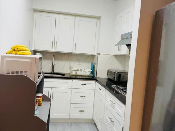 58-03 Calloway St 6FF, Corona NY 11368