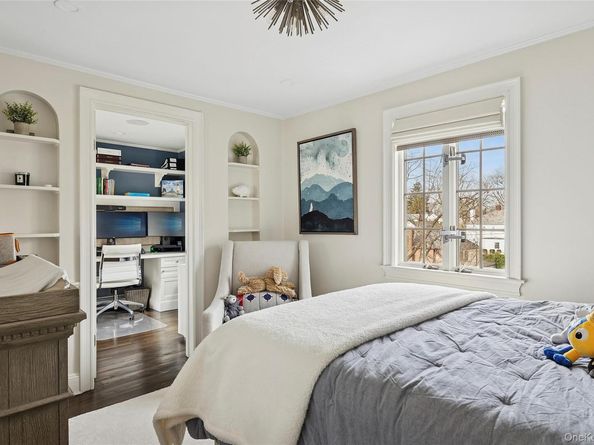 44 Old Ox Road, Manhasset NY 11030