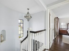 44 Old Ox Road, Manhasset NY 11030