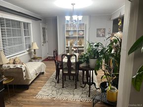 52 Mist Lane, Westbury NY 11590