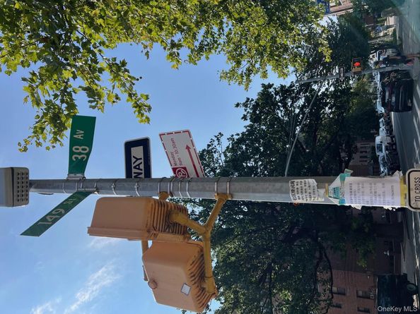 14737 38TH Ave C54, Flushing NY 11354