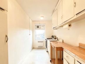 14737 38TH Ave C54, Flushing NY 11354