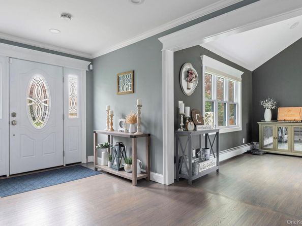 17 Diane Court, Nesconset NY 11767