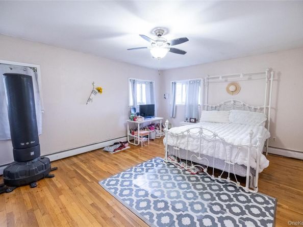 2 Bernard Street, Massapequa NY 11758